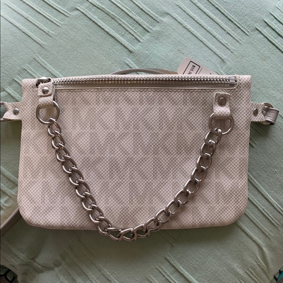 NWT Michael Kors Fanny Pack - Picture 1 of 3